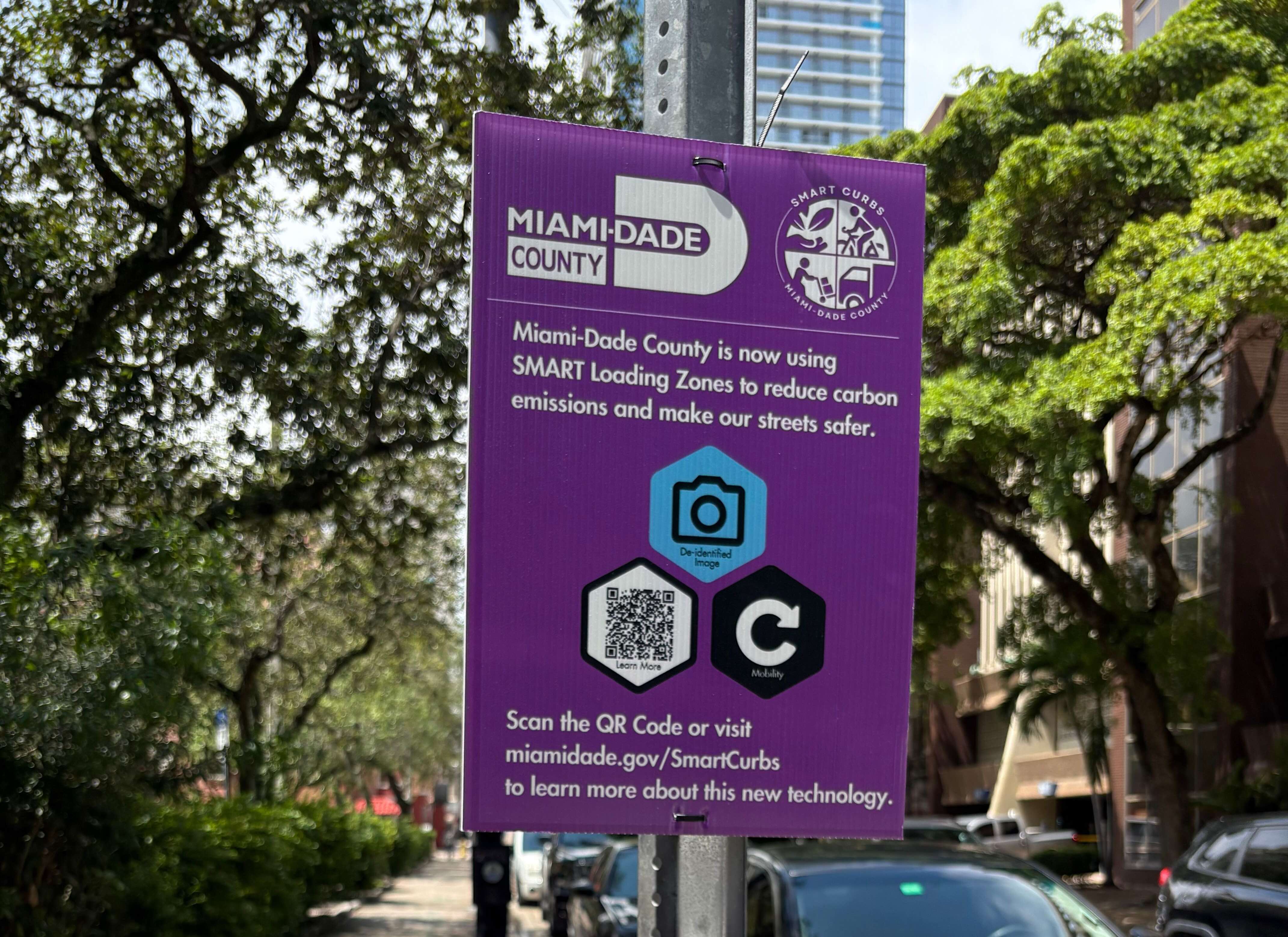 Miami-Dade County SMART Curbs DTPR signage